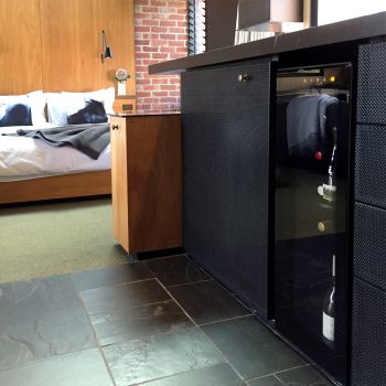 12-bottle wine bar - brings wine to the correct temperature and preserves open bottles