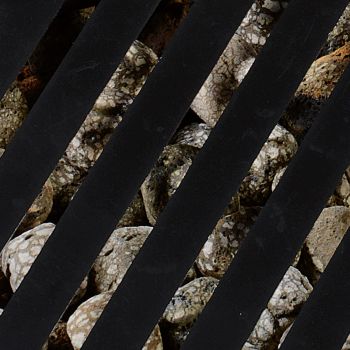 Humidity cartridge with clay balls