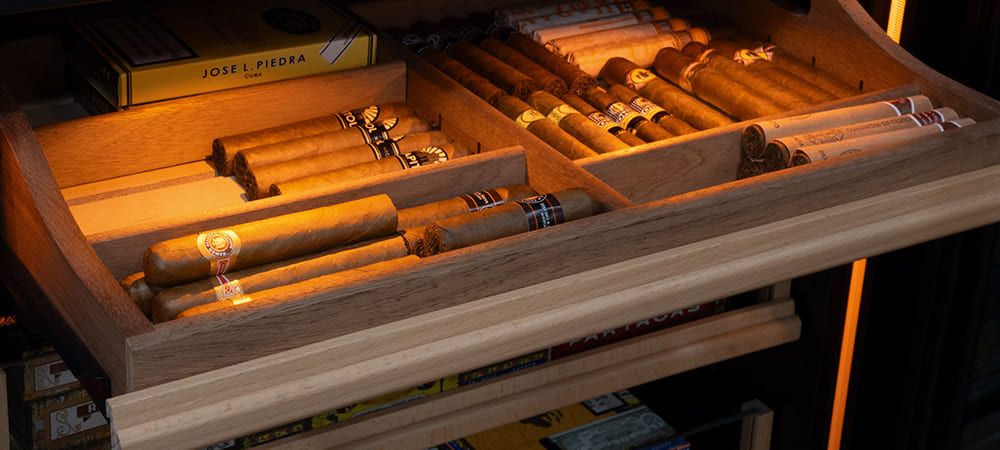 Arranging my cigar Humidor