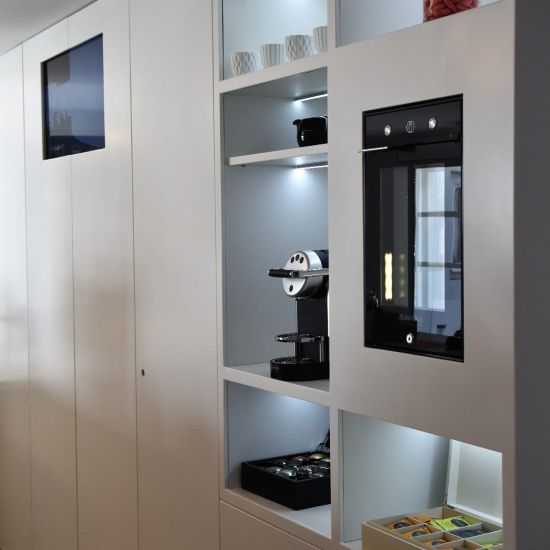 2-bottle wine bar - brings wine to the correct temperature and preserves open bottles