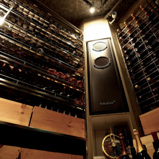 Wine cellar air conditioner