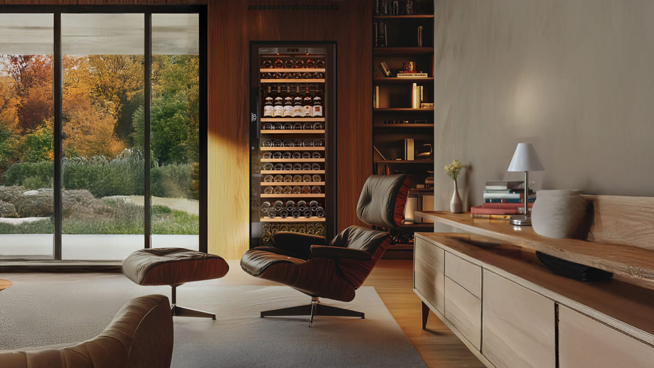 Look after your vintage wines with an electronic wine cellar. Here we have a 3 temperature EuroCave wine cellar to keep your wines at the ideal temperature for tasting.