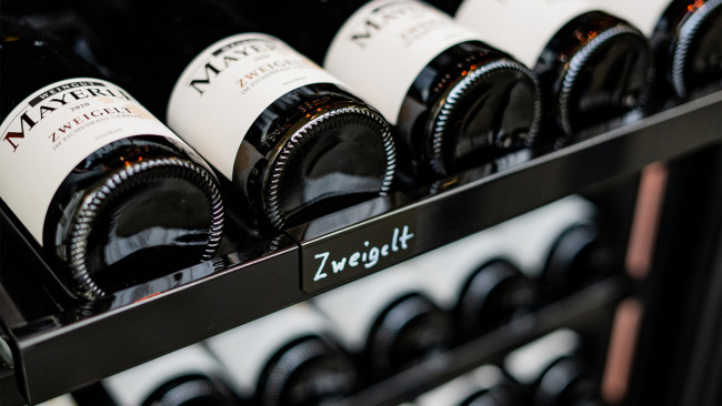 Metalbrand EuroCave Einzelhandelsgeschäft