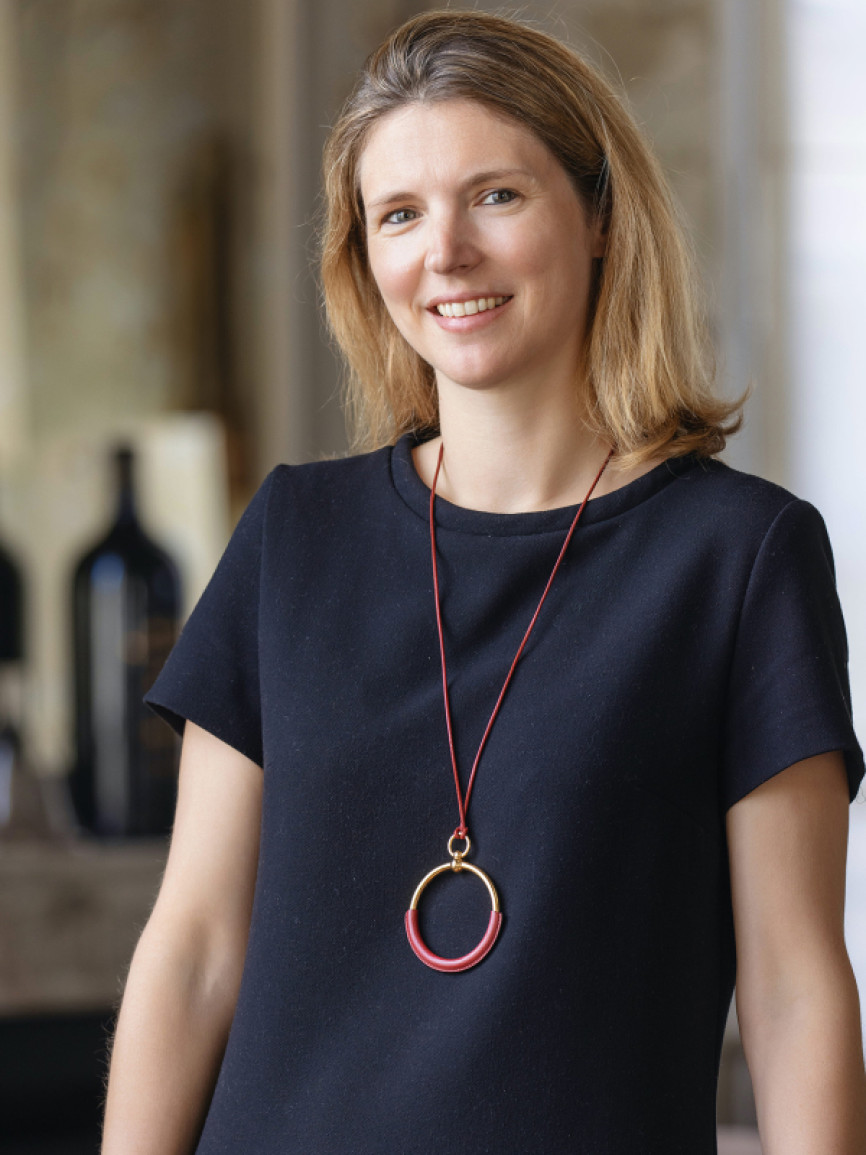 Portrait Stéphanie de Boüard-Rivoal, CEO of Château Angelus, France