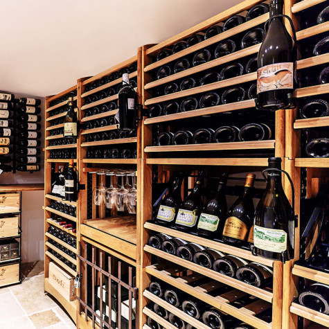 Wine Story wine cellar. Solid wood wine storage modules, Modulothèque.