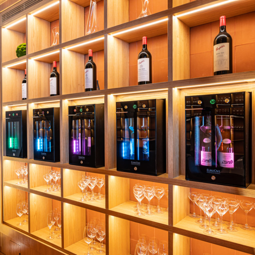 eurocave-wine-wall-restaurant-decoration-design-wine-coolers-papa-dubai-UAE-wine-bar-3.jpeg